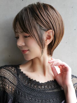 カライングドゥ(ing deux) 大人可愛いマッシュショートボブウルフカット◎30代40代50代60代
