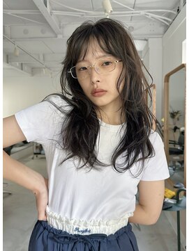 プーネ(puune) ウルフカット/ミディアムレイヤー/ウェーブ小顔