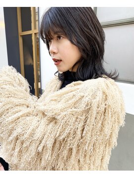 くすみカラー×レイヤーカット