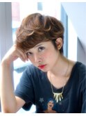 大人可愛いボブ斜めバング甘辛ナチュラルショート