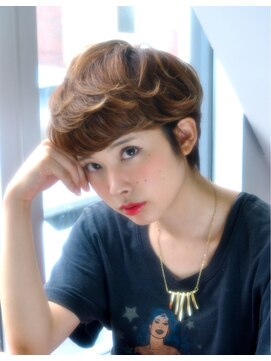 クラン(clan) 大人可愛いボブ斜めバング甘辛ナチュラルショート