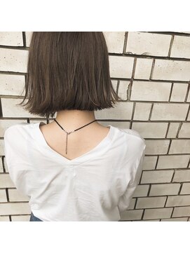 ヴィヴェンテ(VIVENTE.) ミディアムボブ