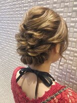 オリーブスバイネオリーブ(Olive's by neolive)&nbsp;【新宿 Olives by neolive】ねじりアレンジ