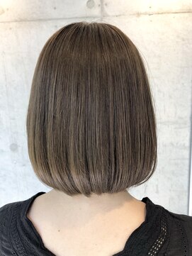 ダヴィン 中目黒(DaVin) 【DaVin 中目黒】王道内巻きボブ×ハイトーンベージュ