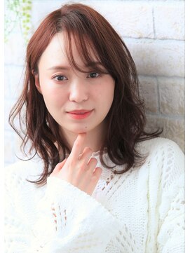 ソア 武蔵小杉(SOAR) デジタルパーマとくすみブルーのテラコッタミニウルフ小顔ボブ