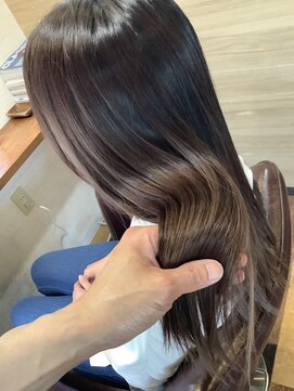 ヘアーメイク トレコローリ(hair make trecolori) 【trecolori 津田沼】ハイライト履歴のグレージュ