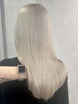 ロウル 渋谷(LOWRL) シルキーホワイト/ケアブリーチカラー