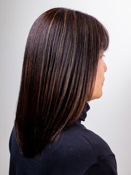 クーレ ビオトープ(+ CURE biotope) 白髪ぼかしハイライトカラー