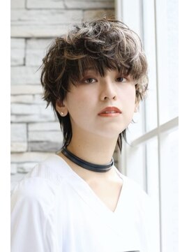 ルーツ(ROOTS) ハンサム女子のショートウルフ