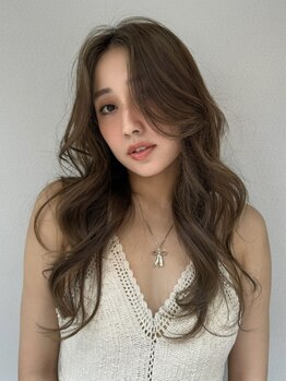 エヌ トーキョー(enu TOKYO)の写真/髪の長さを変えずイメージチェンジ♪実力派スタイリストによるデザインで周りと差がつく海外Styleを再現★