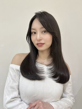 バイオレット ナゴヤ(Violet Nagoya) ワンカール韓国ヘアロングレイヤー顔周りカット似合わせヘア