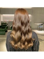 リール(rire)&nbsp;デザインカラーレイヤーカットウェットヘア夏オリーブベージュ