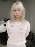 【yukino】ホワイトベージュ×シャギーレイヤーカット