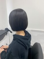 グランドライン(GRAND LINE)&nbsp;《GRANDLINE友田千栄》丸いシルエットが可愛い黒髪ワンレンボブ