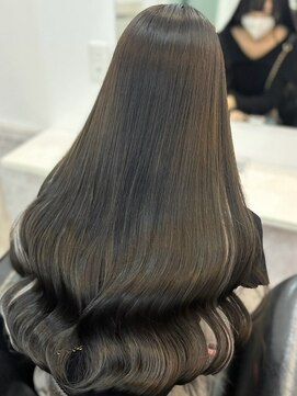 エス(Ess) 美髪/ワイドバング/ホワイトブロンド[髪質改善/ヘアセット/大宮]