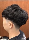 スパイキーショートブルーブラックフェザーパーマサーフカールY