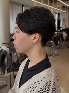 アコロン(acoron.) 毛流れ/センターパート/ナチュラルヘア/池袋メンズカット