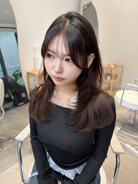 ラクシア(LucxiA) 韓国ヘア/レイヤーカット/顔まわりカット/Instagram @ken__gucci