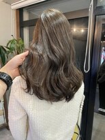 ラテ ヘア リリィ(latte hair lily)&nbsp;大人かわいい/イルミナカラー/オリーブグレージュ