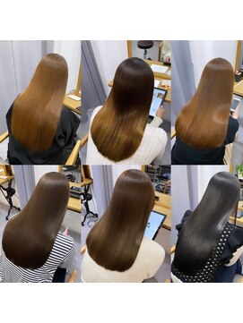 イニット 奈良新大宮(init.) 艶感ストレートロングレイヤーアッシュ髪質改善トリートメント