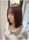 顔まわりレイヤー前髪ありワインレッドブリーチ無し越谷