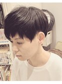 ツーブロマッシュショートレディース