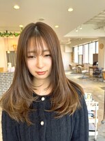 シェリー(Che'ri) 小顔薄めバング×ウルフレイヤーロング/透明感カラー/藤本