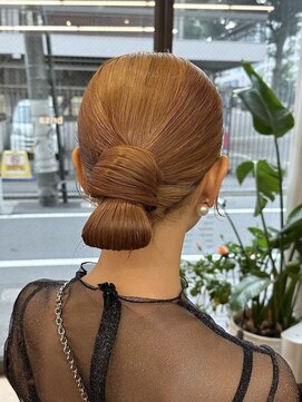 ブリッサ(brisa) ヘアセット/結婚式参列ヘア/ヘアアレンジ/タイトシニヨン