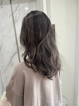 ネウィ ハウオリ 札幌駅前(newi hau'oli) ダークアッシュシアーカラーヘアケア特化型