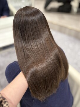 ナビ 金沢駅前店(navi) 赤みゼロ♪オリーブベージュ