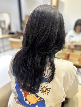 ヘアリゾート粋 リマ 銀座店(lima) 艶と透け感をまとったディープラベンダー×ハイレイヤー