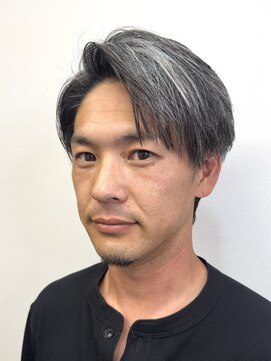 ソレリア(Soleria) 白髪のイケオジに似合う令和版韓国風かき上げヘア