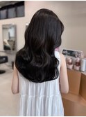 15754黒髪オリーブグレーラウンドバングレイヤーワンホンヘア
