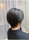 乾かすだけでまとまるショートスタイル