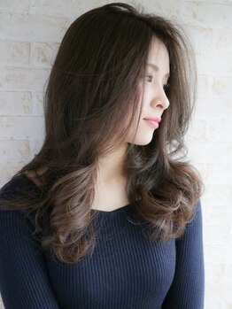 髪のダメージを修復し、潤いのある美髪へ☆一人一人のお悩みに合わせたケアで、理想の美艶ヘアが叶う♪