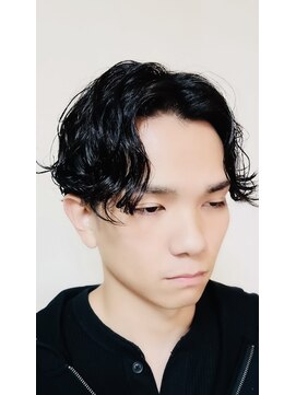 ツーブロックセンター分け×ニュアンスパーマ