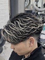 オーバル ジングウマエ(OVARL jingumae) ホワイトハイライトニュアンスフェザー