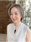【脱白髪染め】白髪ぼかしハイライト×大人上品ショート