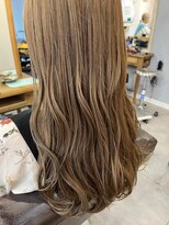 レイリー(LAiLy)&nbsp;ロングヘア　ユル巻き　新生活