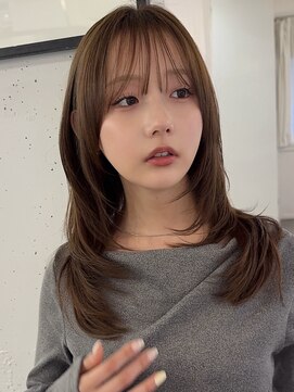 アビー(ABBEY) レイヤーカットハッシュカットフェイスレイヤーシースルーバング