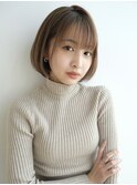 丸みショートボブ/シースルーバング/小顔カット/艶ベージュ