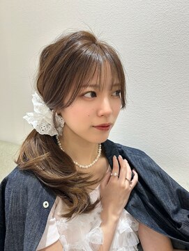 シーナ(scena) 【ヘアアレンジ】ゆるっとサイドポニー