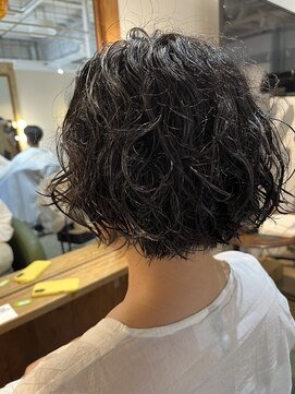 ビハインドザカーテン(BEHIND THE CURTAIN) レイヤーボブ×ショートボブ×くせ毛を活かしたボブくせ毛カット