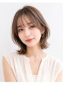 「大人可愛いくびれボブ×ベージュハイライト