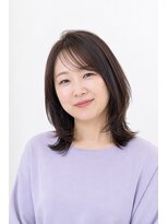 ベルス(bellus)&nbsp;斜めバング×ナチュラル外ハネミディアム
