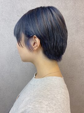 ヘアサロンM 新宿 【丸山】暗いのに透明感!ネイビーブラック