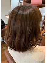 アドア(ADOR) おススメの可愛いセミロングヘアー【アッシュカラー】