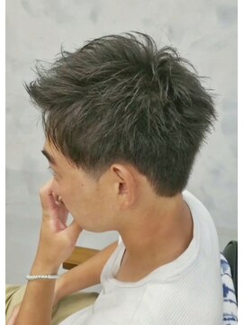 ローウェ 名駅(Louwe) シルバーカラーアップバンクショート[名駅/名古屋駅前]