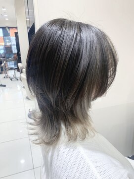 アース 恵比寿店(HAIR&MAKE EARTH) ウルフホワイトグレー(EARTH恵比寿)