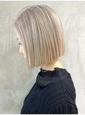 ブロンドベージュ_外ハネボブセクションカラー_ba374251
